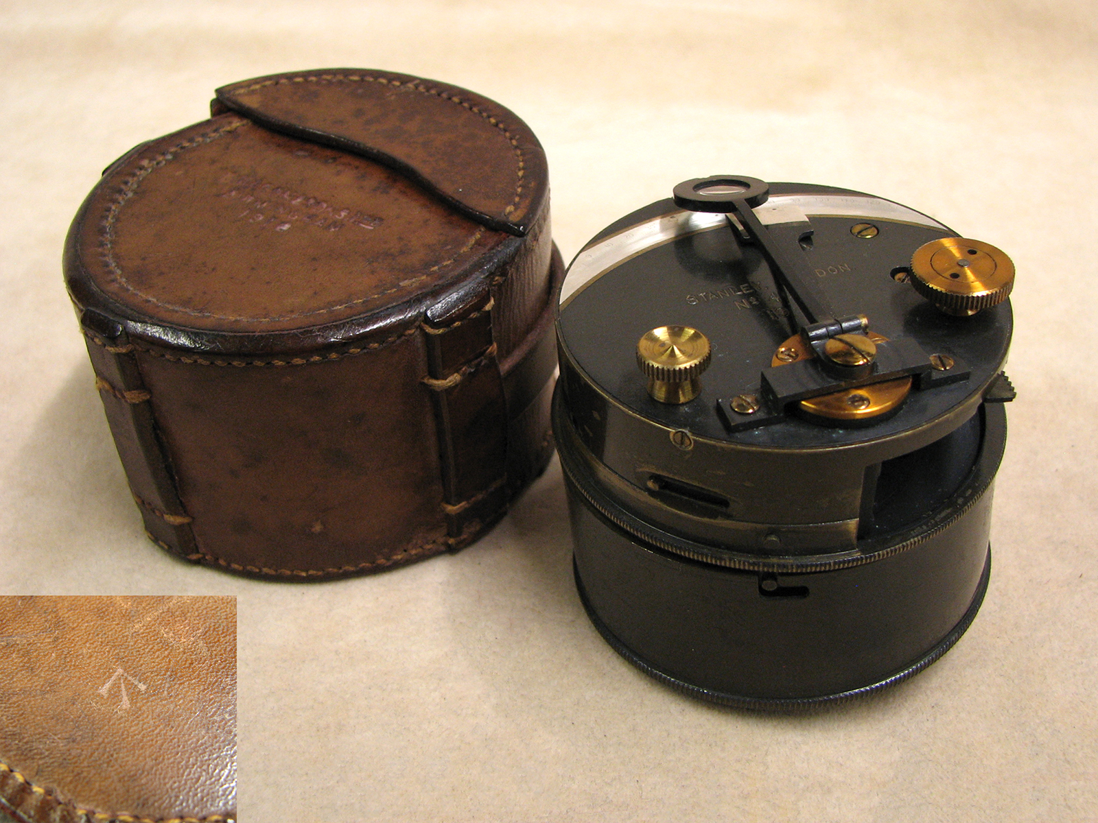 Genuine post WW1 Stanley London pocket sextant in leather case